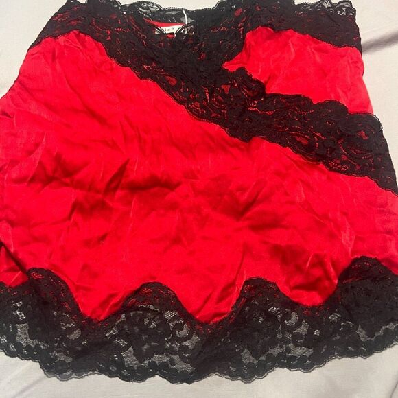 Alice + Olivia Dorine Mock-Wrap Lace-Trim Silk Camisole Top size M - Picture 6 of 9